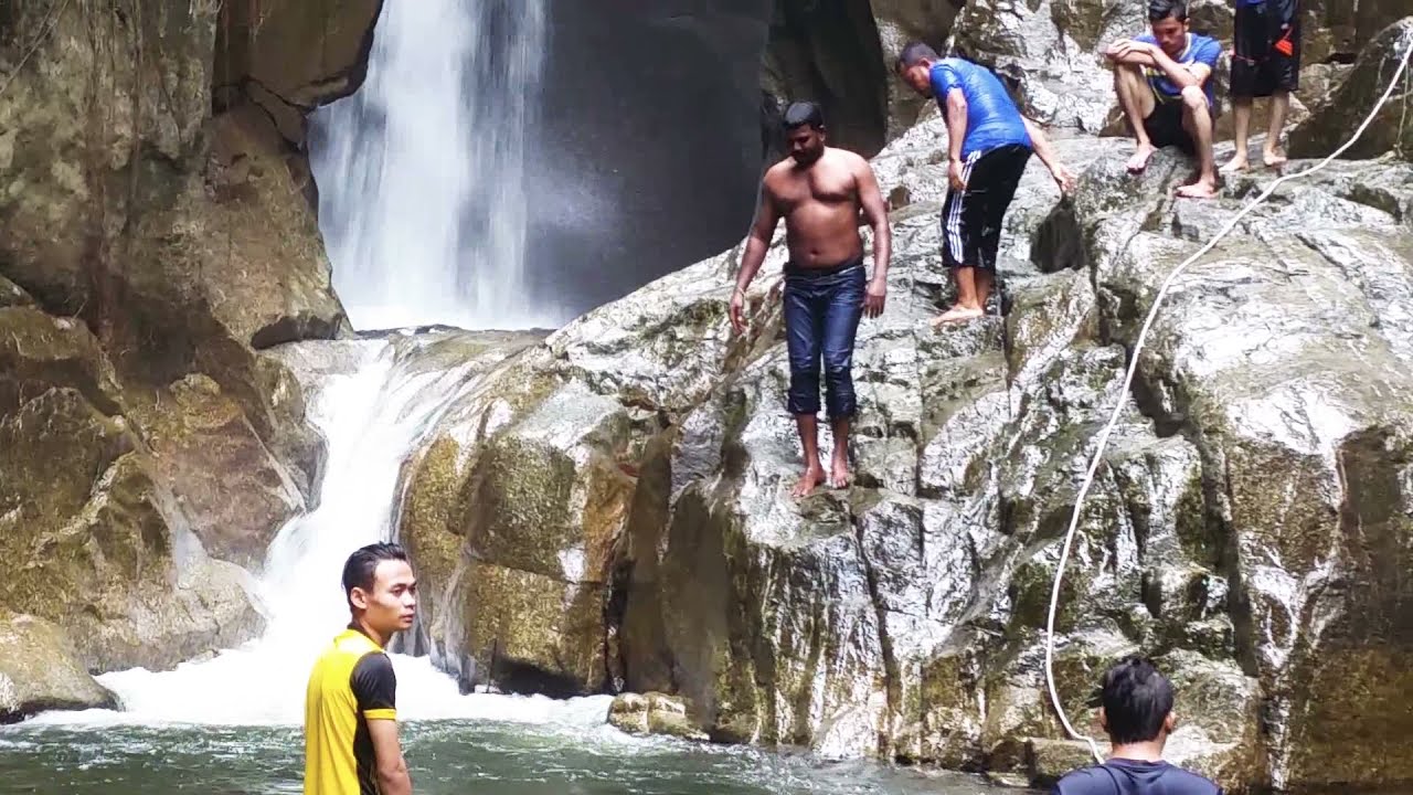sungai chiling waterfall   in kuala kubu bharu