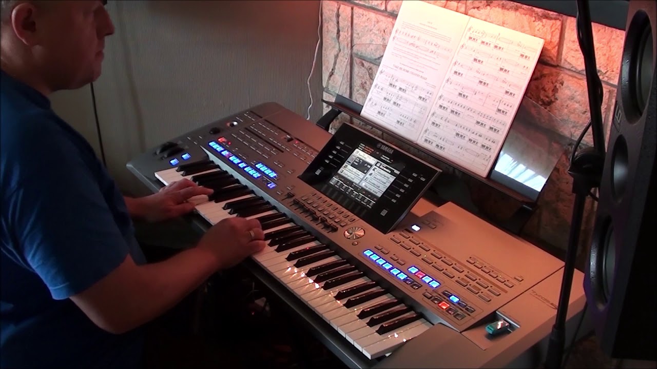 Take me home country road - John Denver (cover by DannyKey) on Yamaha keyboard Tyros5