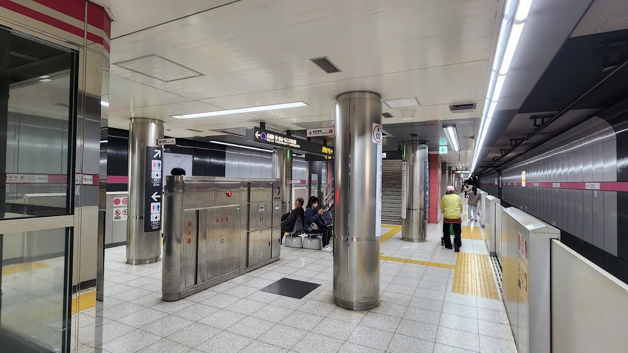 名古屋市營地下鐵 上飯田綫列車駛入/離平安通站 (星期日下午時段)
