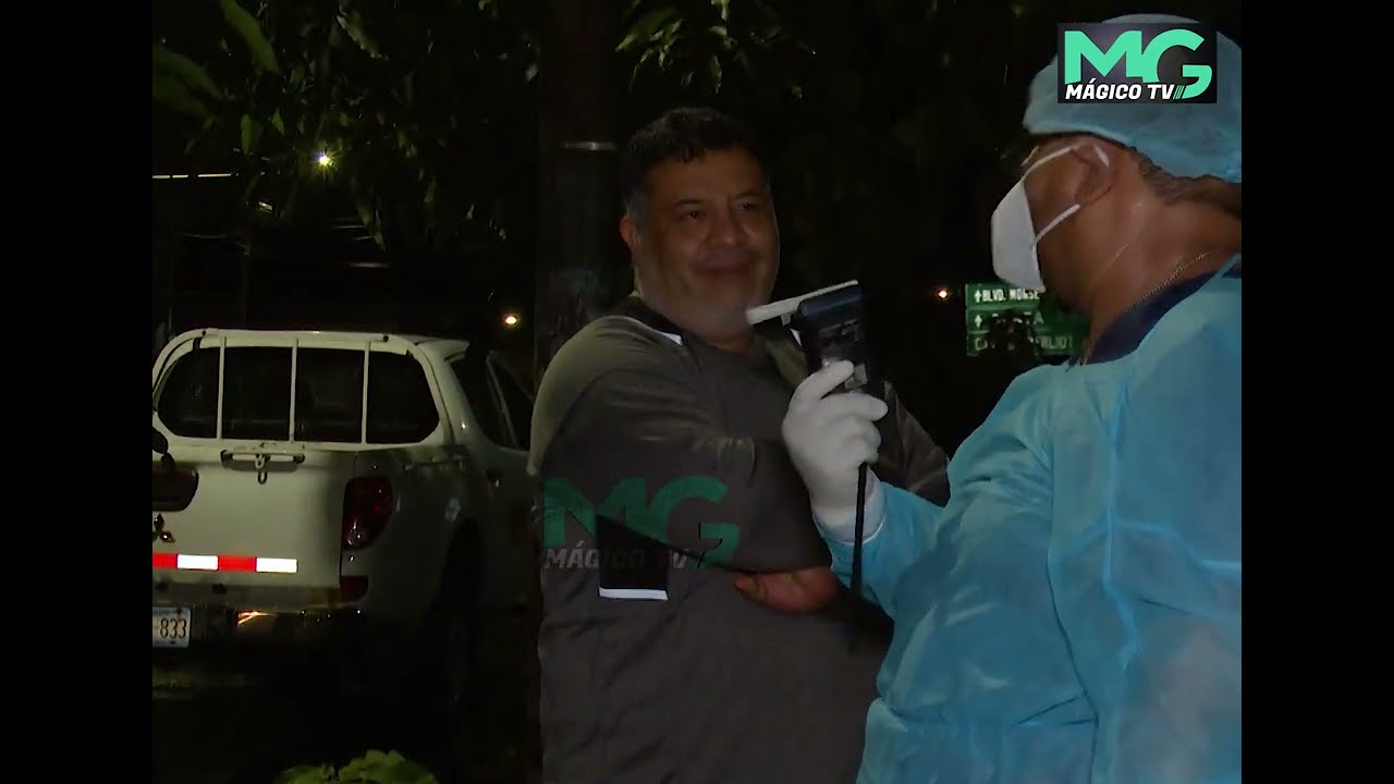 Mujer en estado de ebriedad, se lleva cono de la PNC.