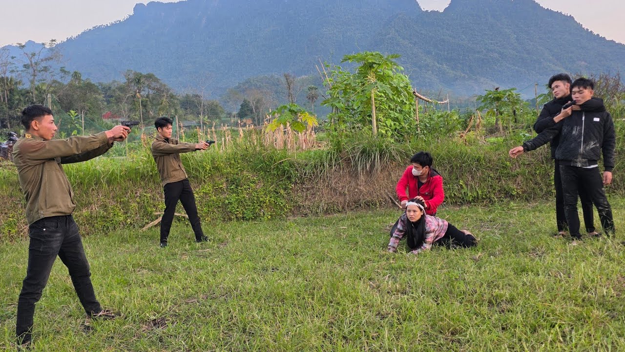 The villains kidnap Ly Tu Lien to threaten Tien. Will Tien, Quynh, and Phu be able to protect Lien?