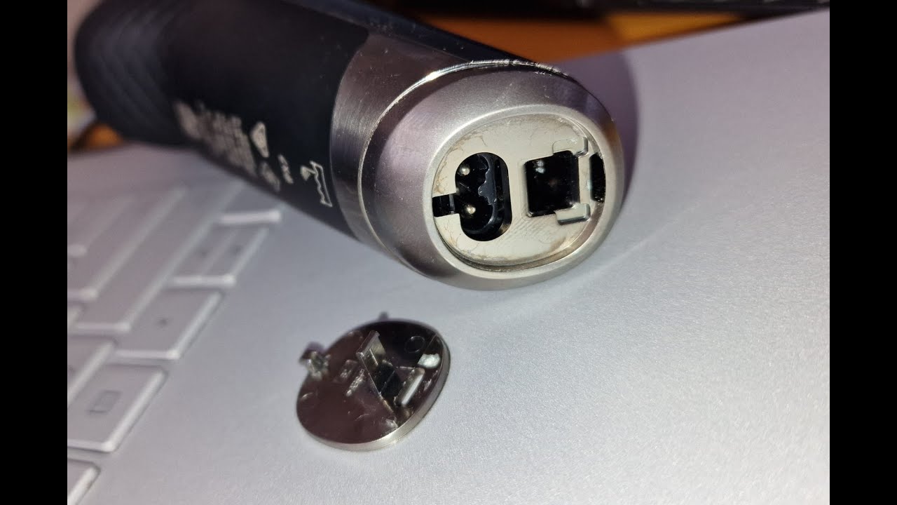 How to charge Philips Shaver series 9000 SP9860/13 without wireless charger