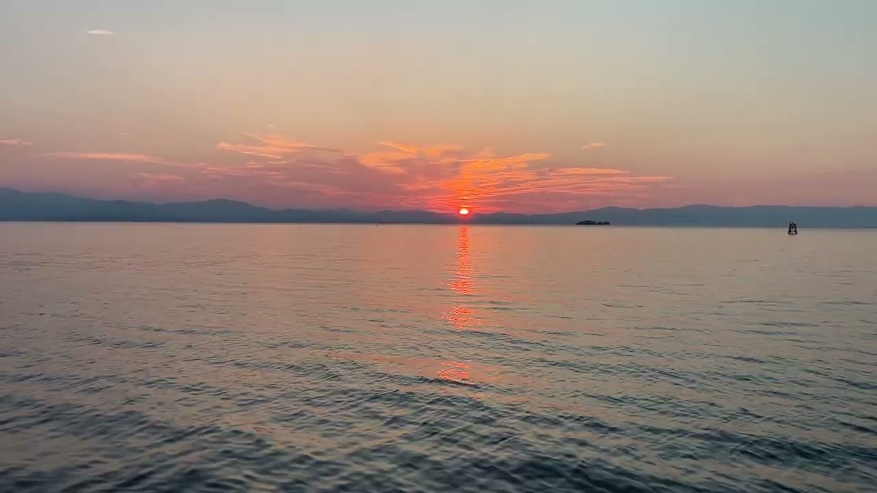 琵琶湖夕景 Sunset at Lake Biwa
