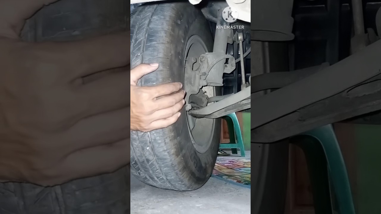 cek ball joint mobil anda