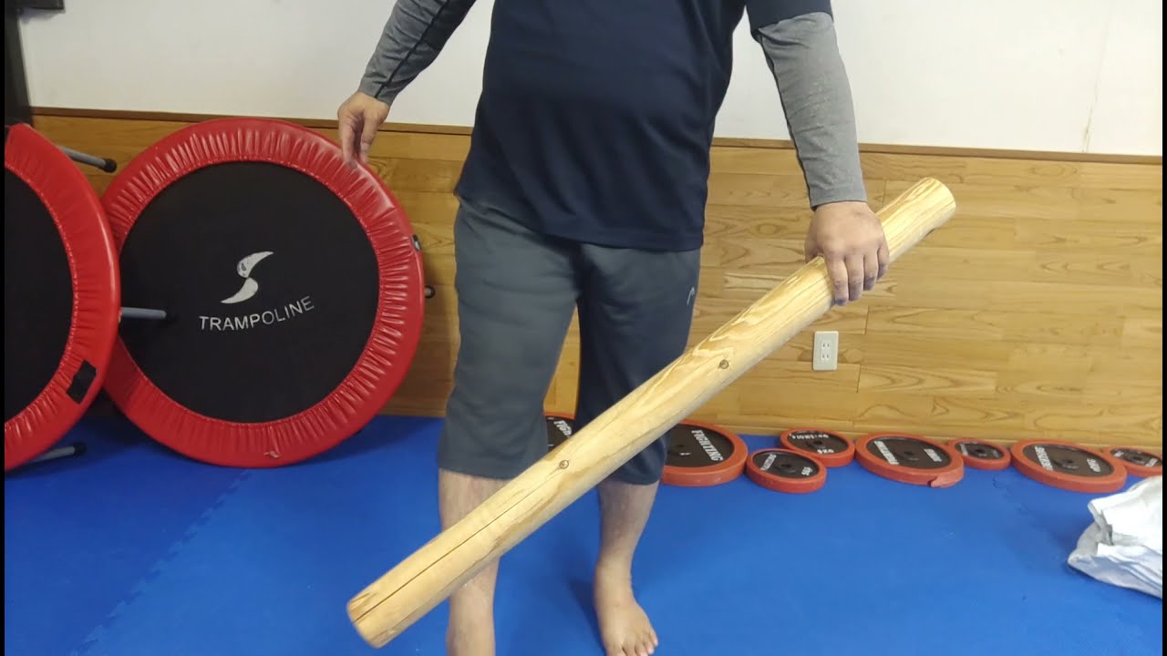 スネを鍛錬する！　　　　　　　　　　　　　I train my shin