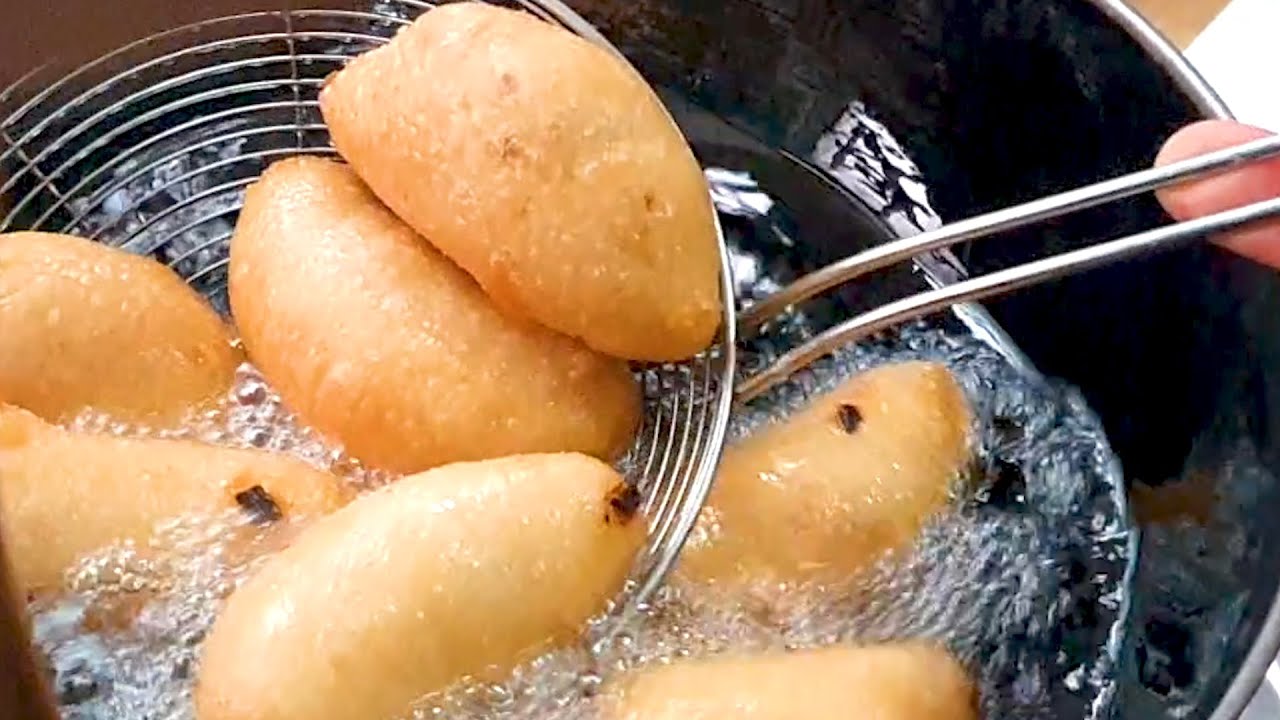Crispy Homemade Ham Sui Gok Dim Sum Recipe: Deep-Fried Glutinous Rice Dumplings