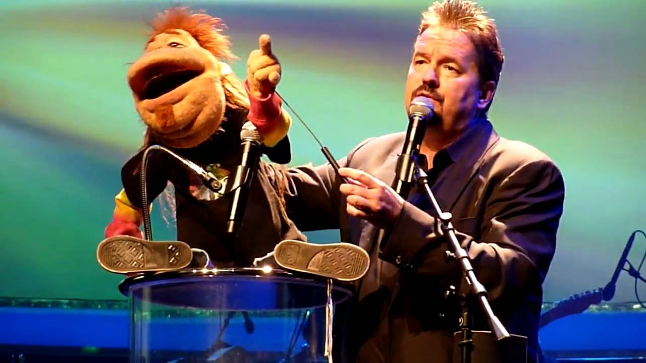 Terry Fator - Rocker Dougie the Annoying Neighbor Live At The Mirage, Las Vegas, 03/06/10