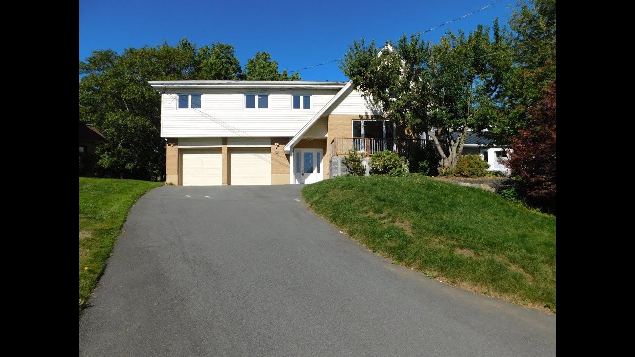 19 Shaw Crescent, Halifax narrated video tour  (RENTED)