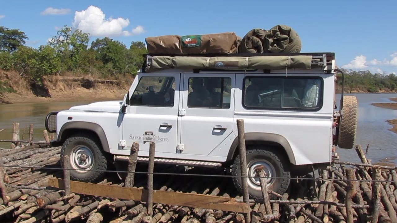 Luangwa Pontoon Crossing