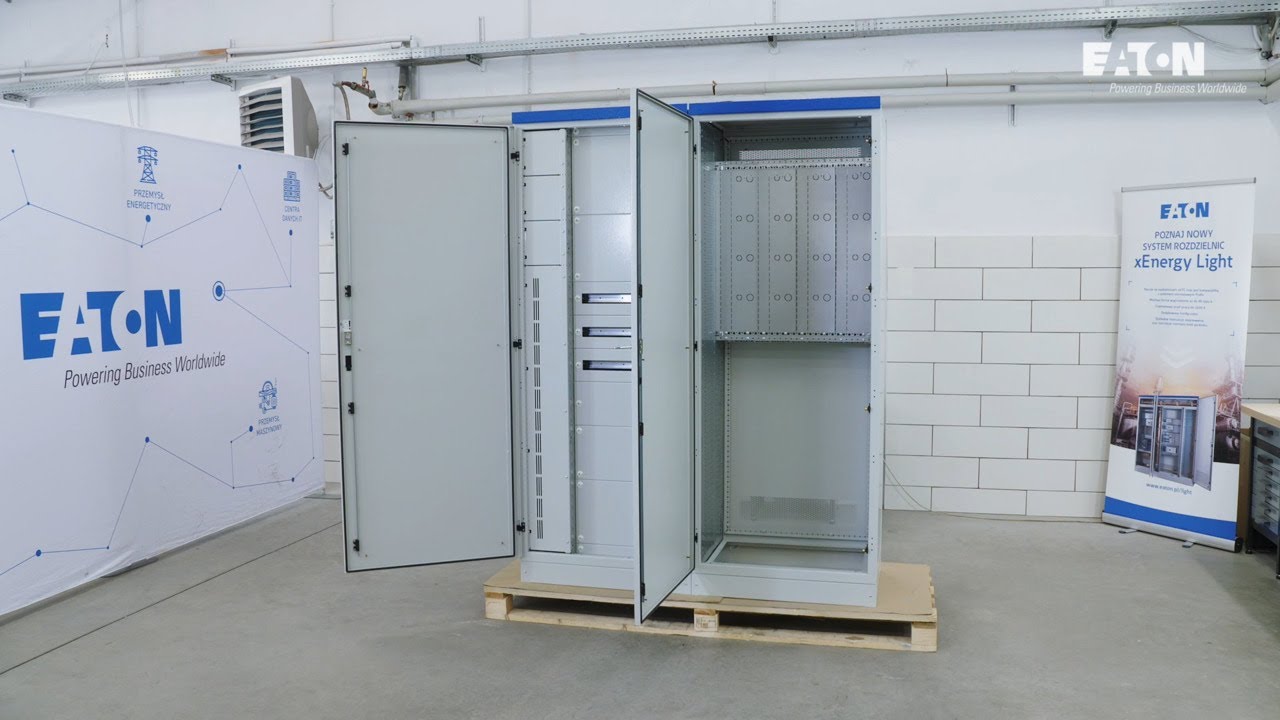 Montaż rozdzielnicy xEnergy Light - film instruktażowy