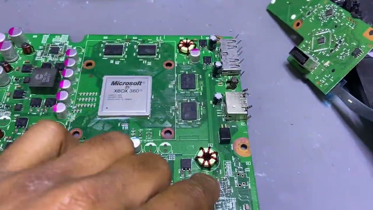 Erro 0033 e n&atilde;o era capacitor Xbox 360