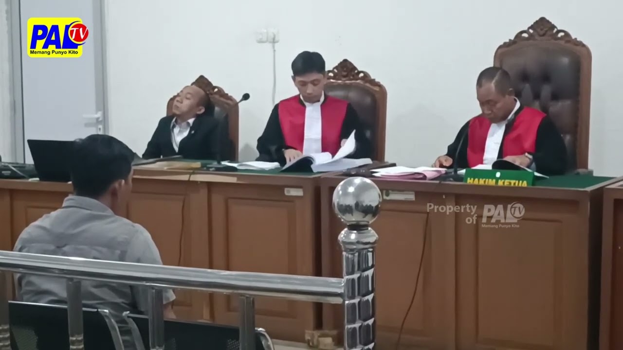 KORUPSI PENGADOAN APAR, BEMBI ADISAPUTRA DIVONIS 1,8 TAUN