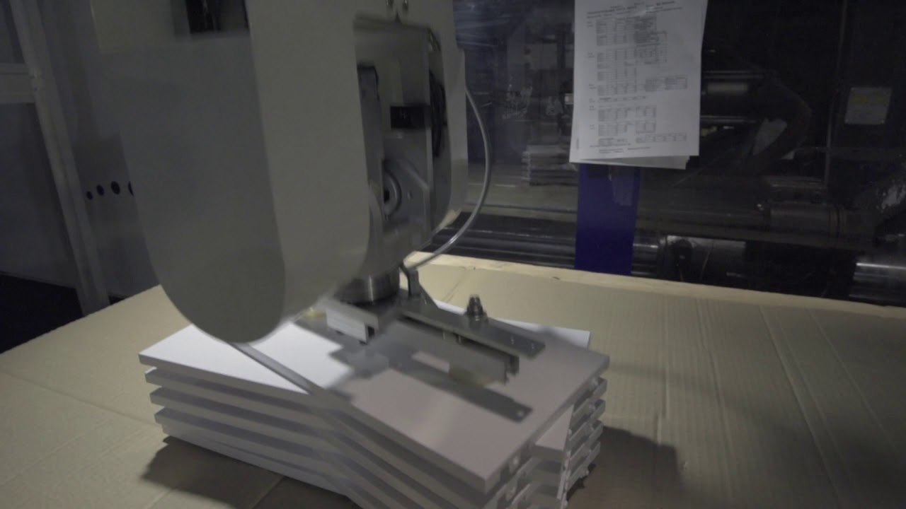HILECTRO ROBOT: robot-assisted production is here