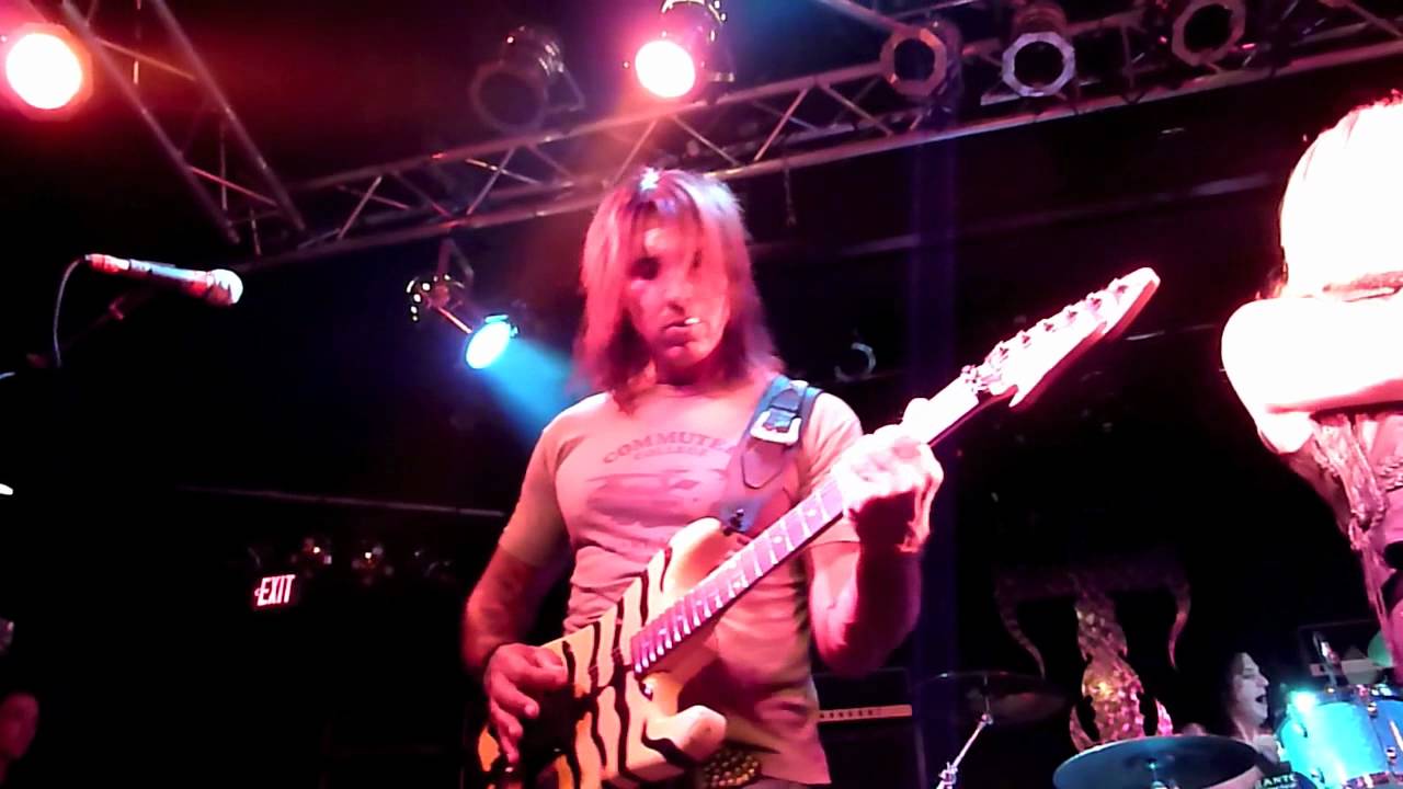 George Lynch - Lynch Mob - She's So Evil