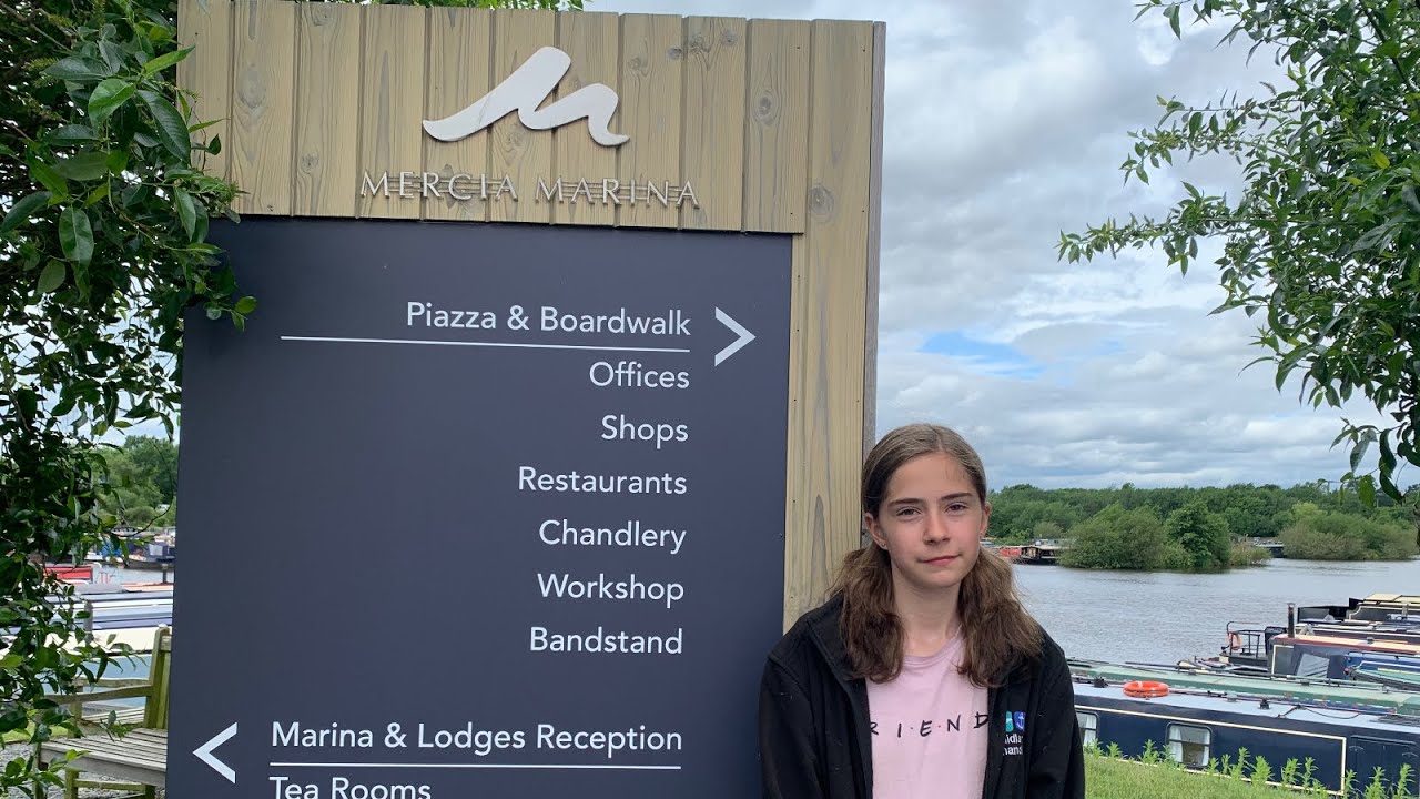 Visiting the largest Marina in Europe - Mercia Marina