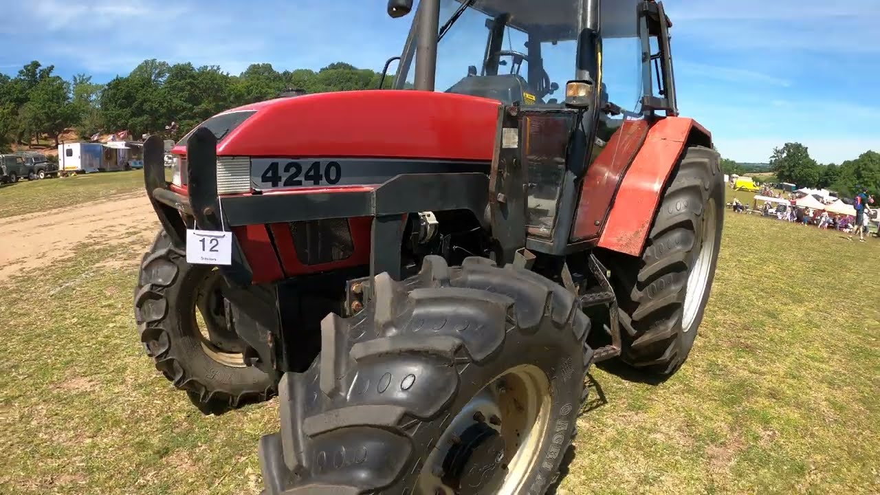 1994 Case International 4240 4WD 4.4 Litre 4-Cyl Diesel Tractor (104 HP)