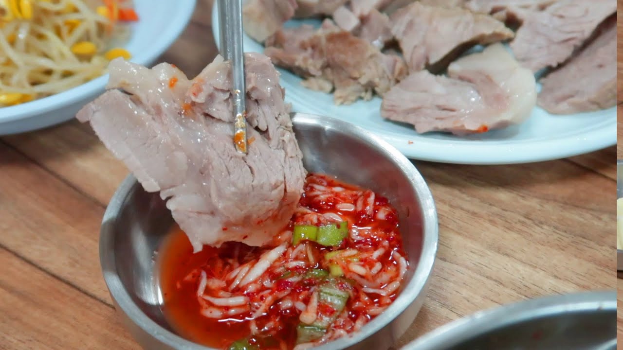 45 Year-Old Local Diner in Seoul You NEED to Visit