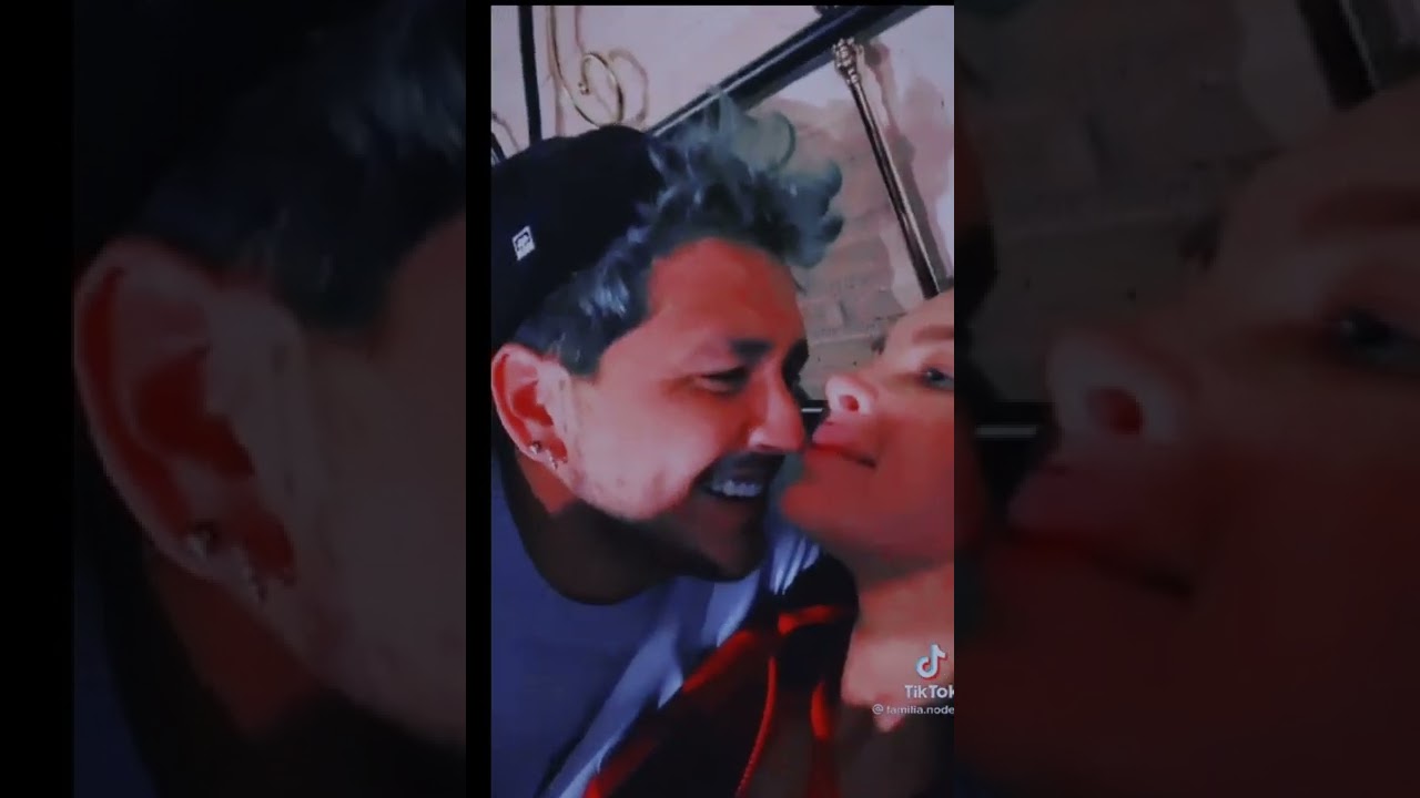 Nodal y Belinda (Nodeli) - Saturno