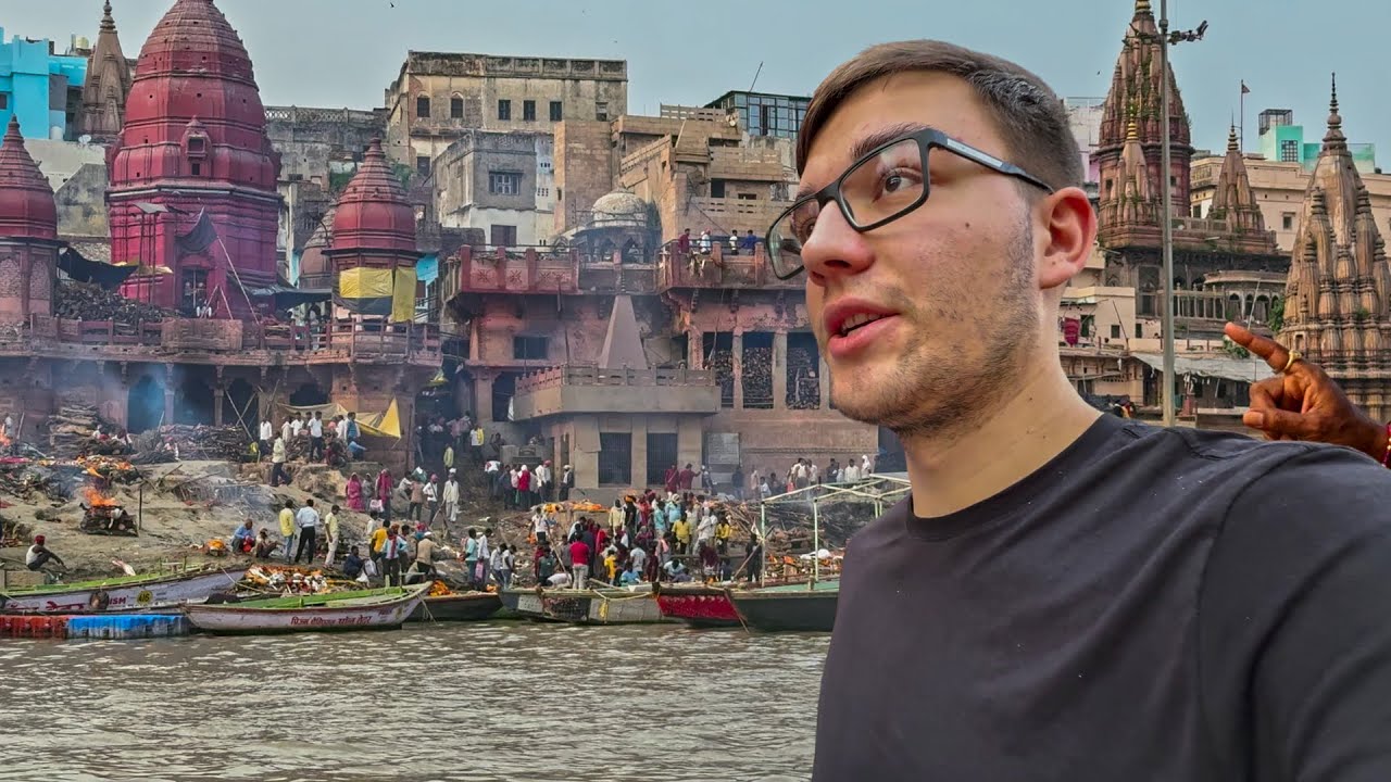 Uvnitř Města v Indii Kde Pohřbívají Mrtvé do Řeky 🇮🇳
