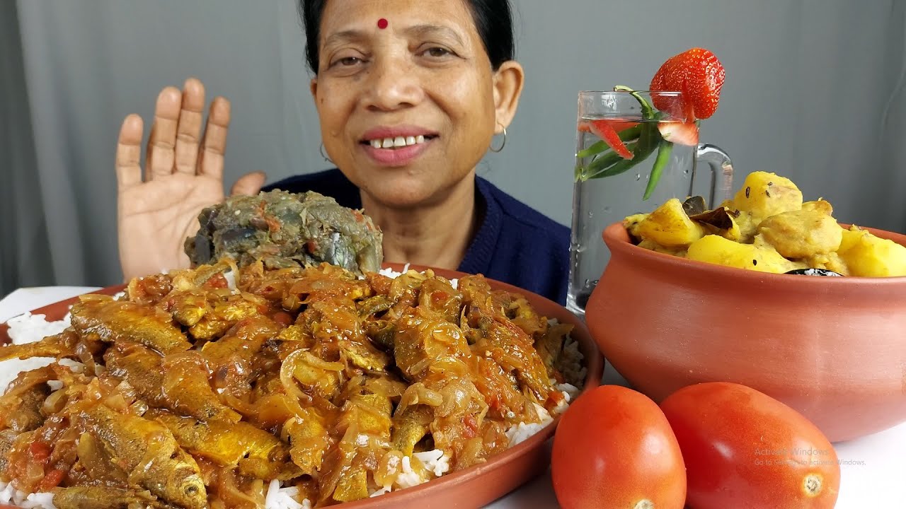 SIMPLE and DELICIOUS SMALL PUTI FISH CURRY EATING WITH RICE ASMR MUKBANG FOOD VLOG