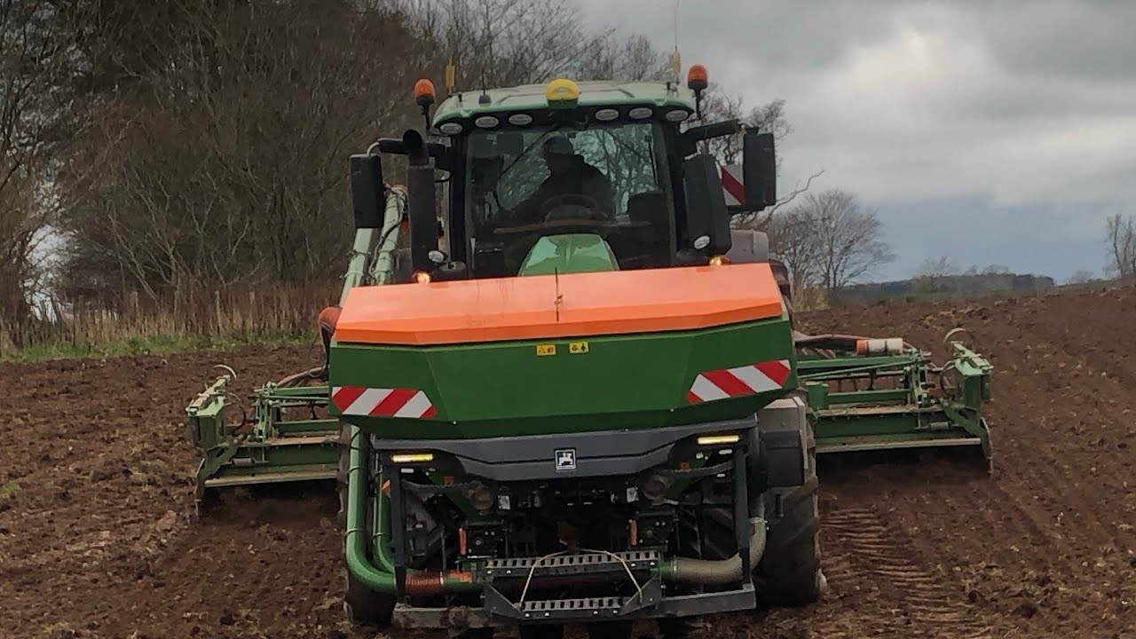 Drilling With The John Deere 6R 250 And A 6M COMBI Amazone Drill