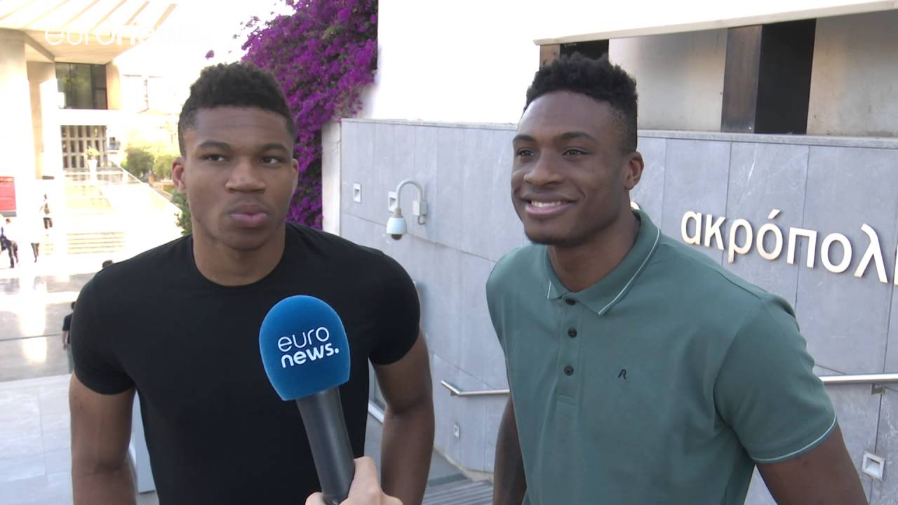&laquo;&Kappa;&omicron;&lambda;&lambda;&eta;&mu;έ&nu;&omicron;&iota;&raquo; &mu;&epsilon; &tau;&eta;&nu; &Epsilon;&theta;&nu;&iota;&kappa;ή &Epsilon;&lambda;&lambda;ά&delta;&omicron;&sigmaf; &omicron;&iota; Antetokoubros