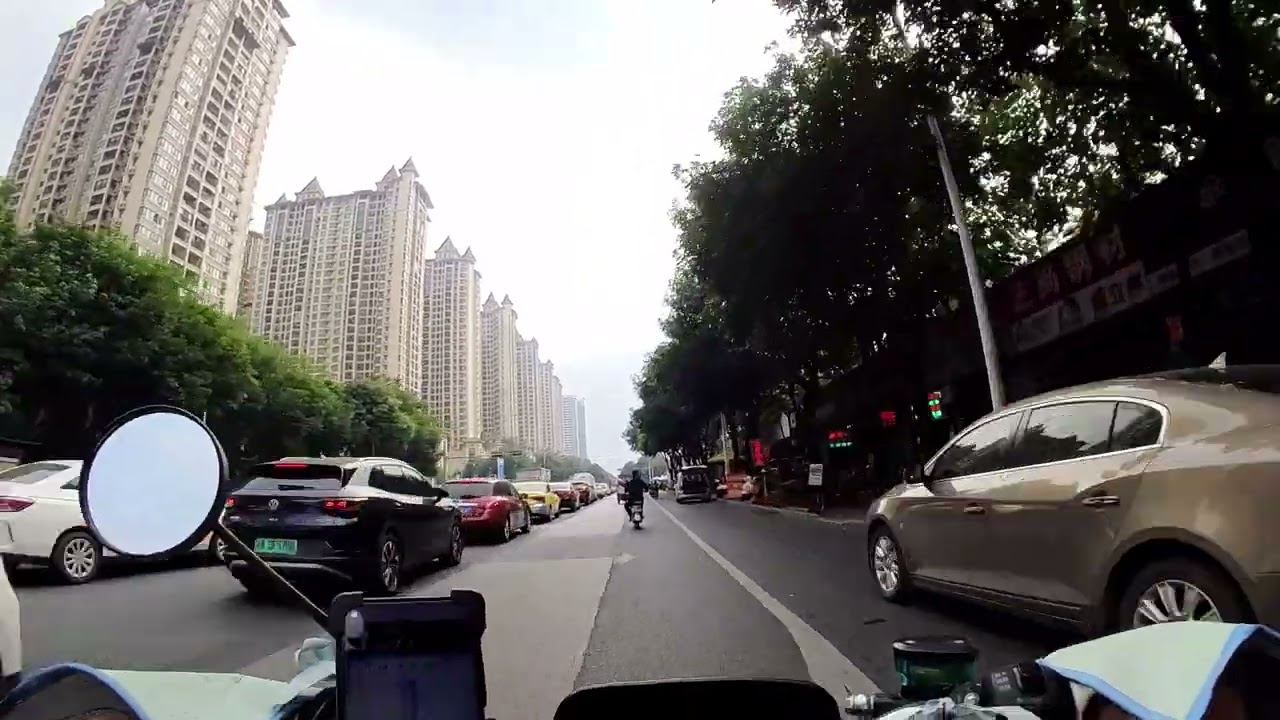 从京东便利店到四季公寓，电动车视角看中国。China from the perspective of electric vehicles, Nanning City