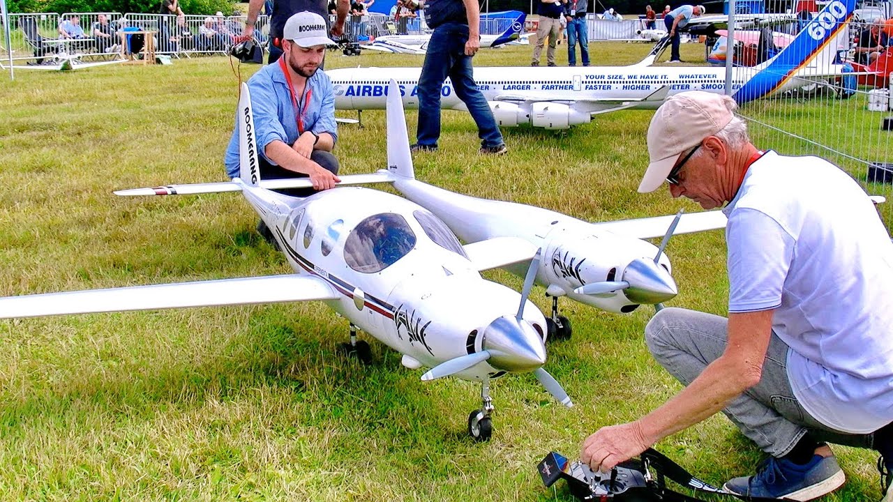 WOW !!! STUNNING !!! RUTAN BOOMERANG RC SCALE 1:3.5 MODEL AIRPLANE / FLIGHT DEMONSTRATION !!!