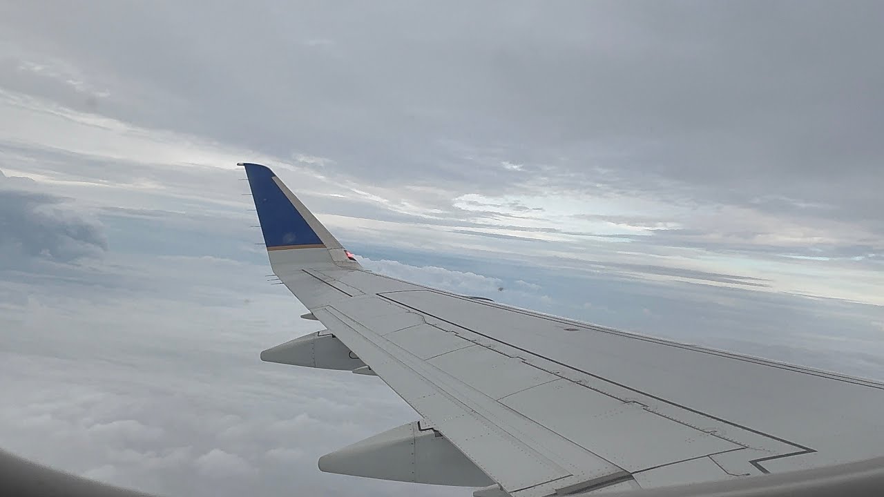 (4K) United E175 Takeoff From Philadelphia Int&rsquo;l (PHL)