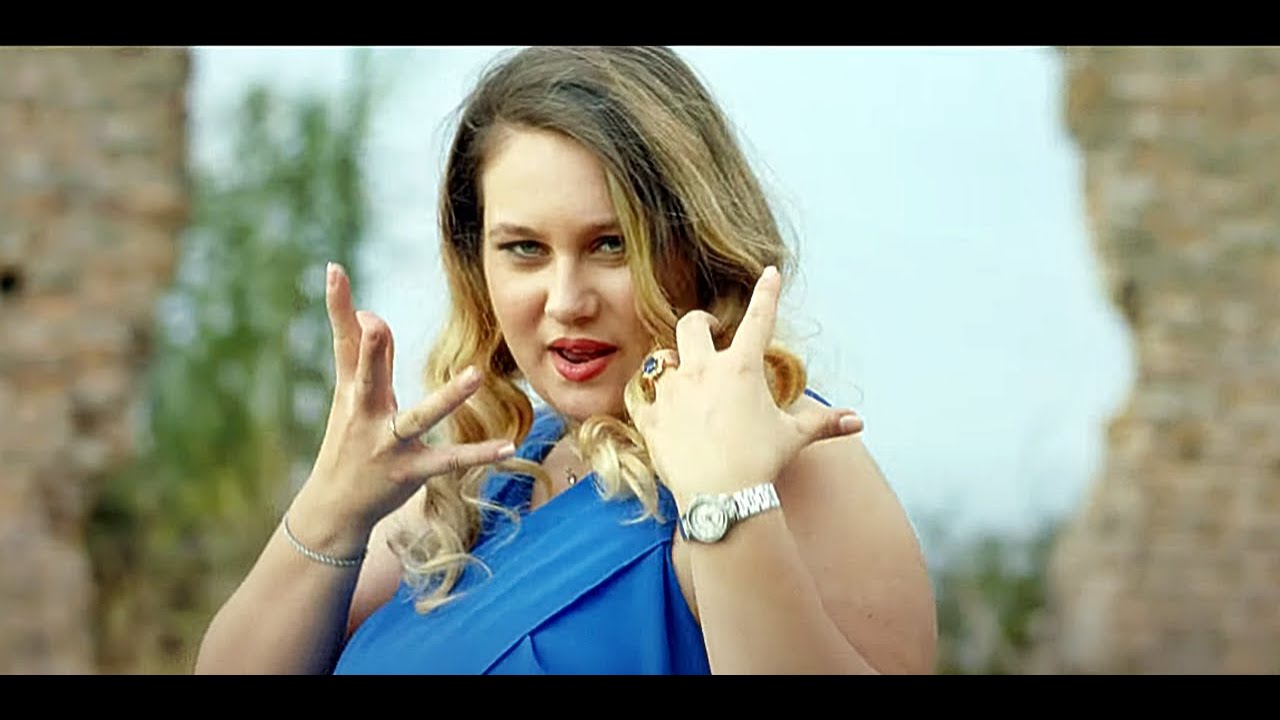 DEBORAH BRIGHT - ROSE E SPINE - [Official Video] SANREMO GIOVANI 2021