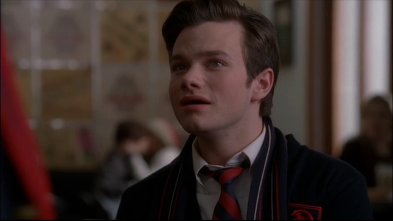 Glee - Blaine tells Kurt he thinks he could be bi 2x14