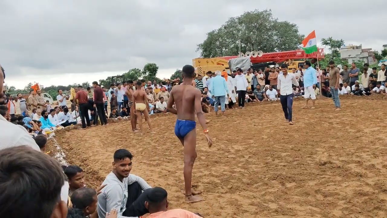 Hirdes Pahlwan Badayun ki new kushti 