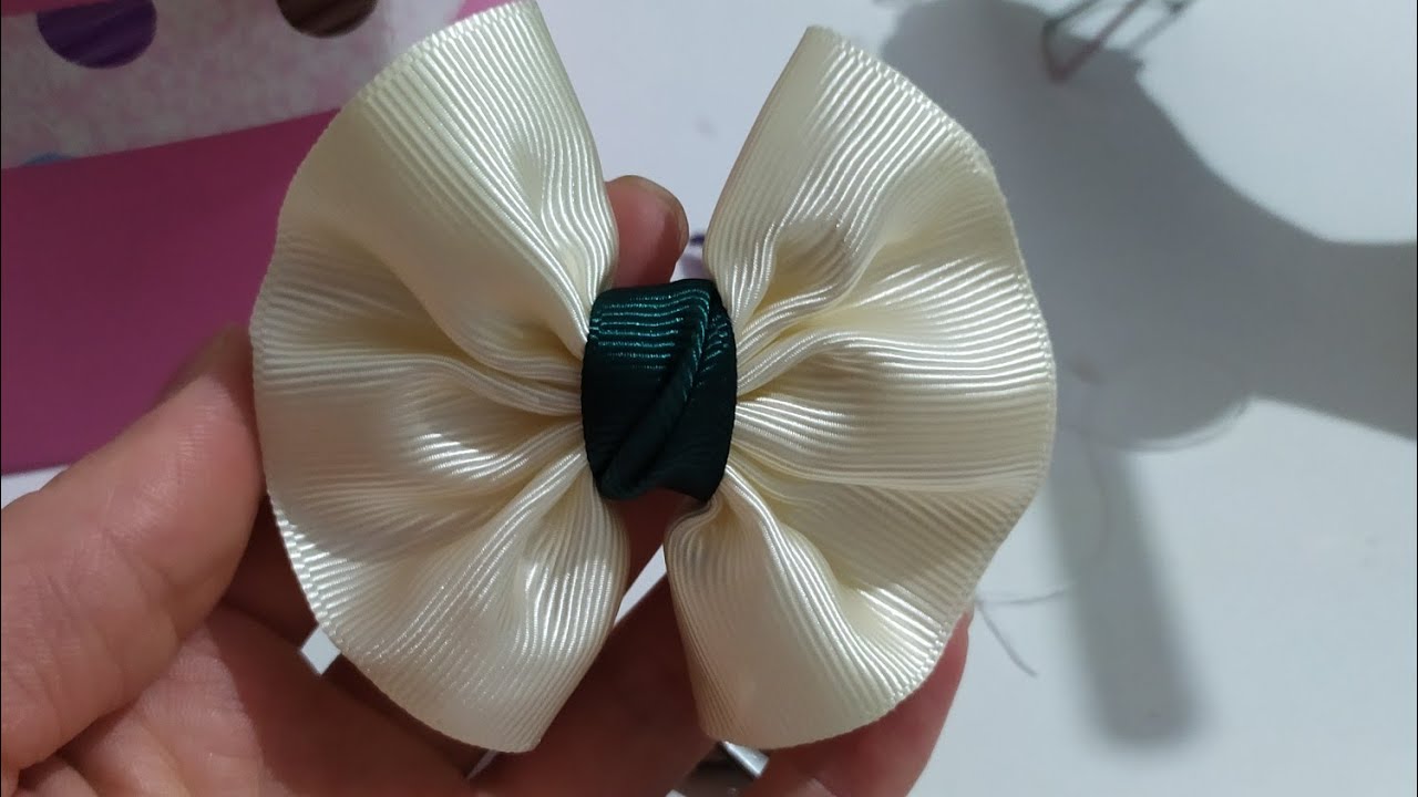 Krem Fiyonk Kurdele Toka Yapımı