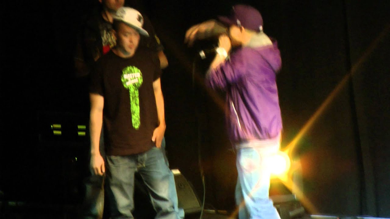 Krnfx vs Dharni - Semi Final - Beatbox Battle EOM