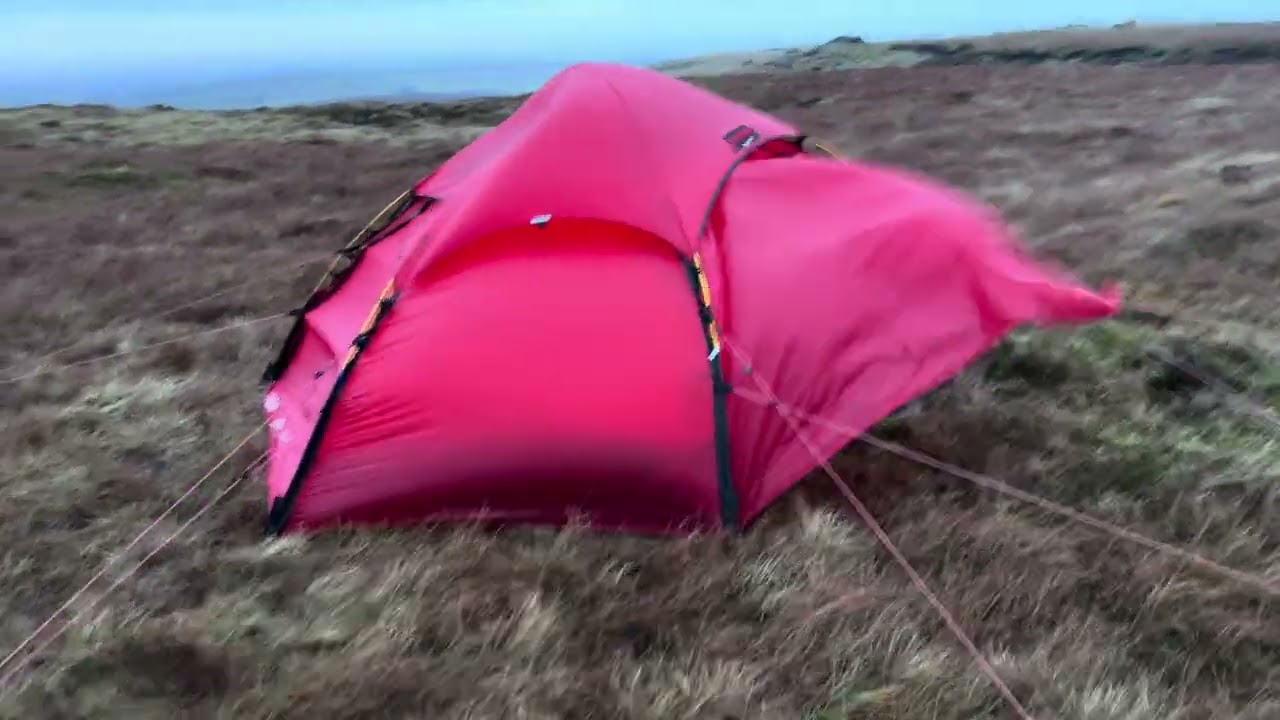Hilleberg Allak 2 battling 40mph+ winds.