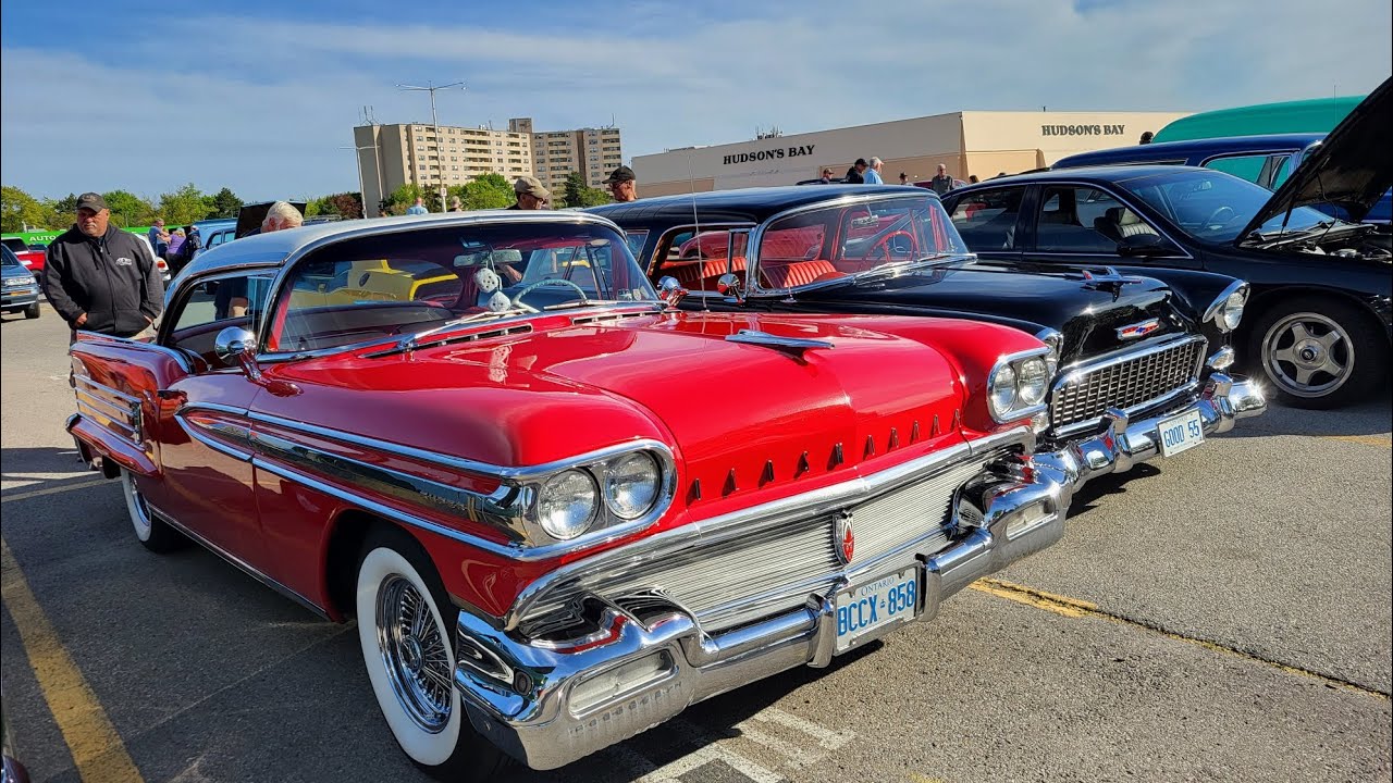 Выставка автомобилей Burlington Cruisin, 12 мая 2025 г.