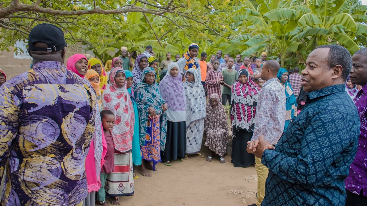 OMO APOKEWA KWA KASWIDA MAALUM KASKAZINI UNGUJA WAKATI WA ZIARA YA KUWATEMBELEA WAGONJWA