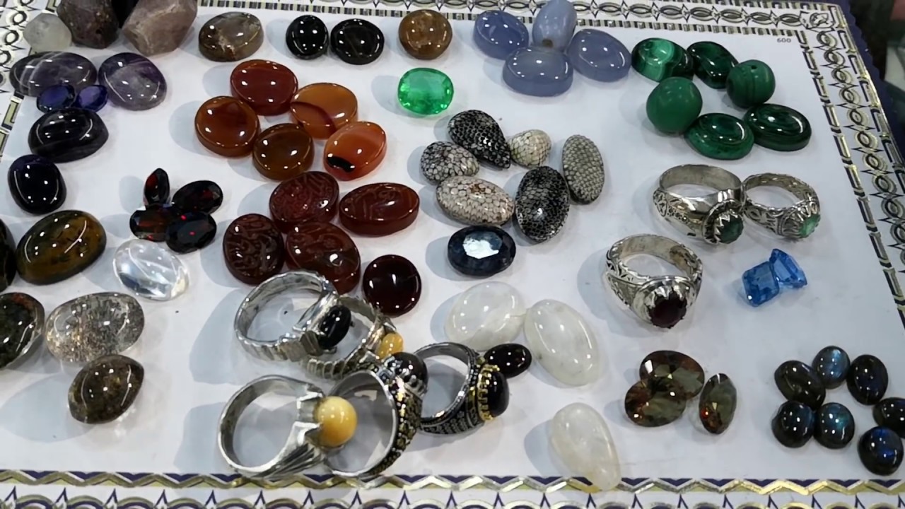 هل تمتلك مثل هذا الحجر شاهد Whoever owns such stones is considered wealth