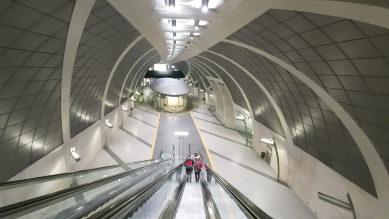 Walkthrough: Schönste U-Bahn-Station in Köln - Most beautiful subway station in cologne 2019