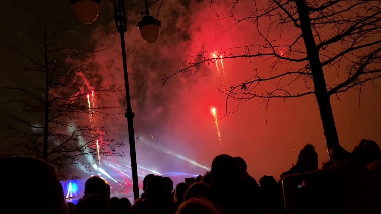 Disneyland Paris Bonfire night fireworks