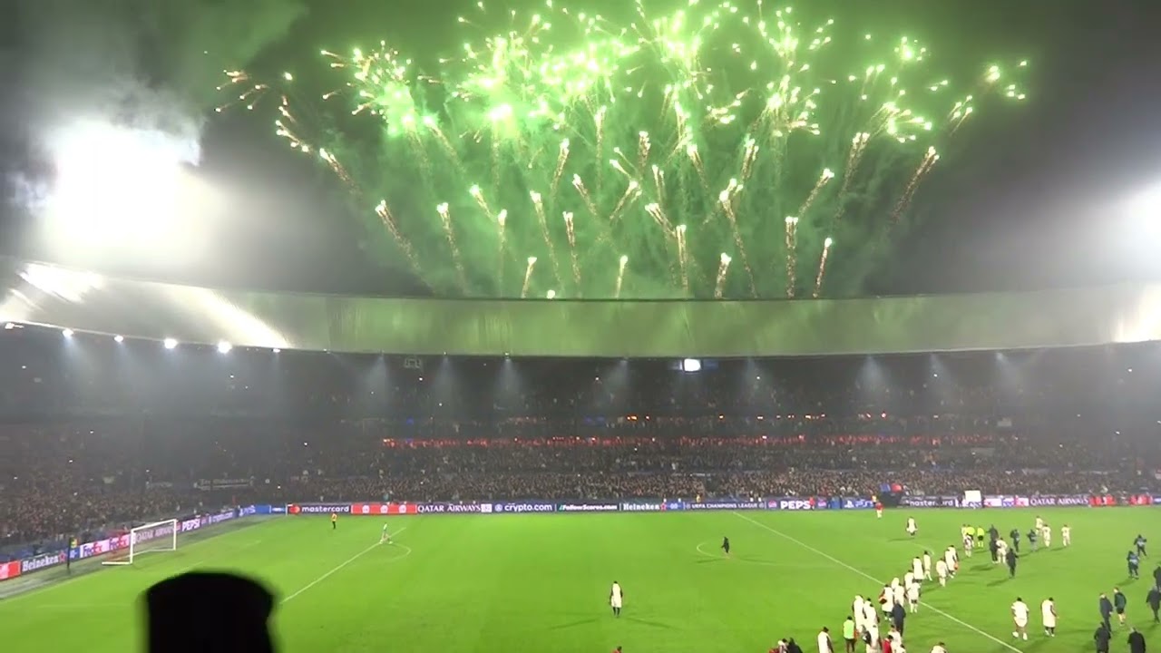 Sfeer Feyenoord - Aufwiedersehen Bayern München 3-0 (22 januari 2025)
