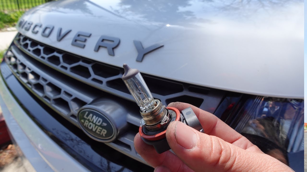 Как заменить лампы в фарах на Land Rover Discovery 2015–2019 годов