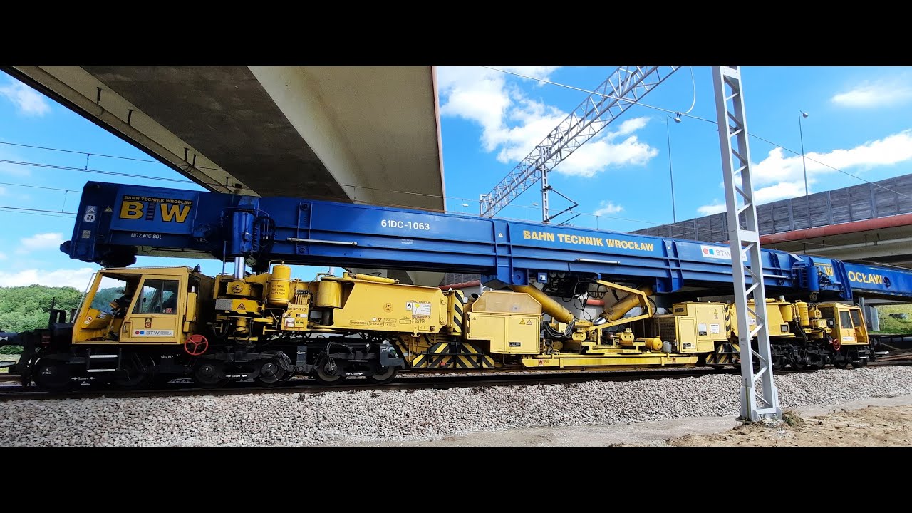Demontaż toru za pomocą Żurawia kolejowego Gottwald GS 150.14 TR