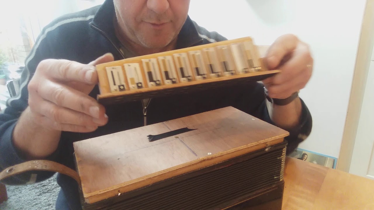 kitchen table melodeon restoration part 14 making and using a melodeon or accordion tuning table