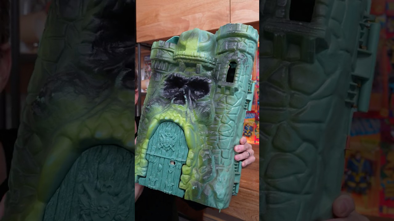 Замок Серого Черепа был флагманским набором Mattel 1982 года по вселенной Хи-Мена, который разоше...