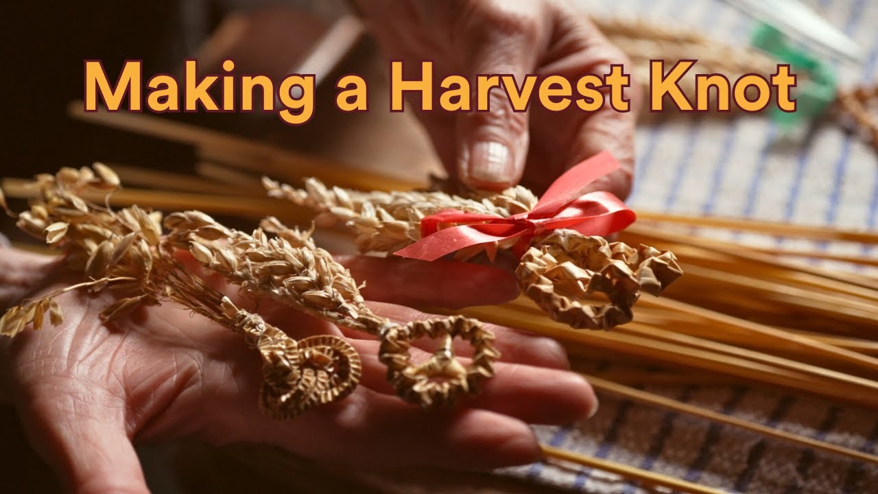 Making a Harvest Love Knot at the Ulster Folk Museum