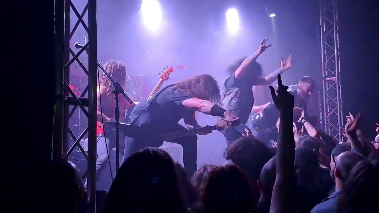 WARBRINGER - Descending Blade live in London 29/04/23