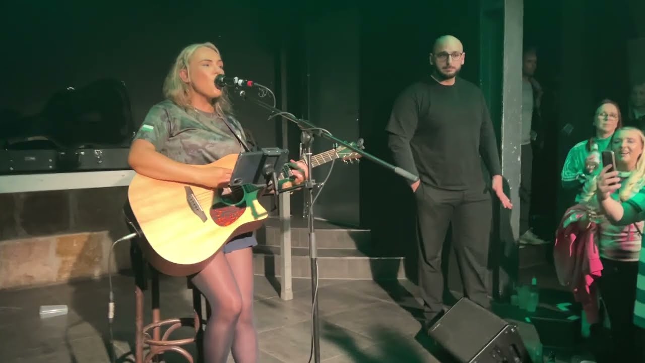 Eimhéar Ní Ghlacaín - Celtic Symphony (live, Stuttgart 2026-02-25)