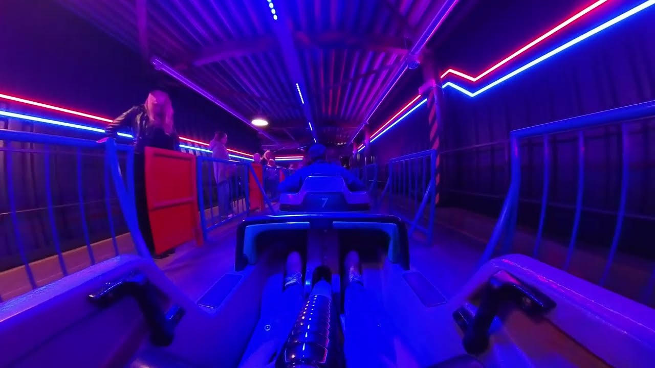 REVOLUTION: Indoor Coaster - Onride Bobbejaanland 🎢🇧🇪