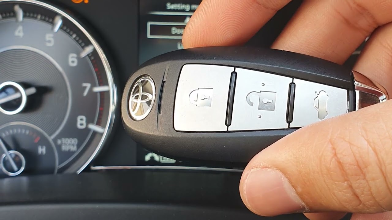 شاشة بيانات و إعدادات تويوتا بيلتا - سوزوكى سياز Toyota Belta - Suzuki Ciaz information screen